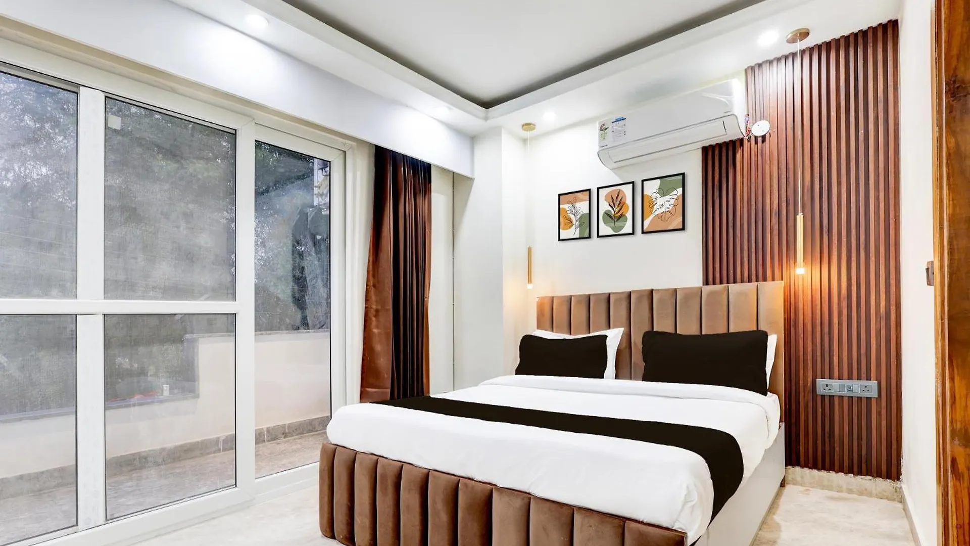 Super Hotel O Sector 43 Gurgaon