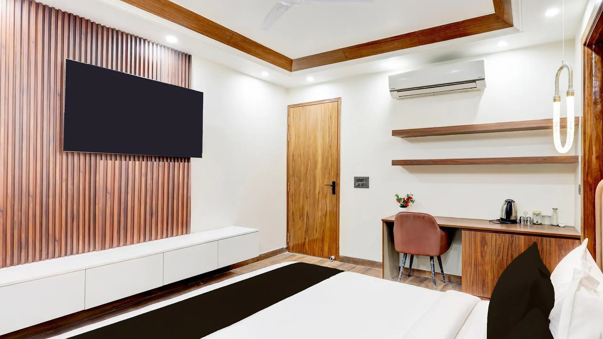 Super Hotel O Sector 43 Gurgaon